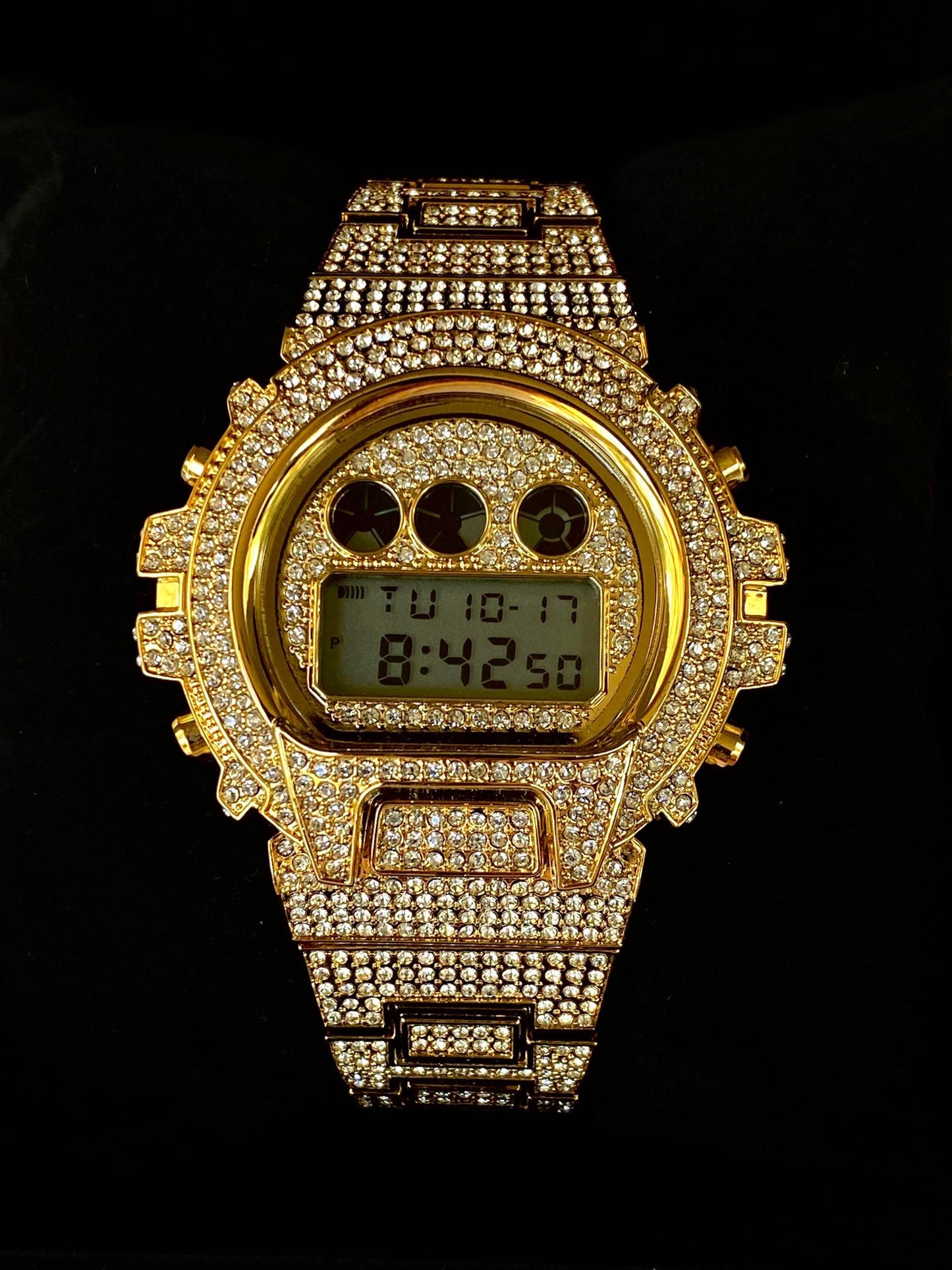 Gold iced-out digital watch with pavé bezel and bracelet – luxury tech streetwear style